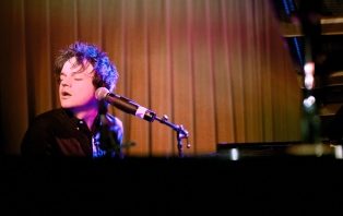 Jamie-Cullum-Second-Show.jpg Jamie-Cullum-Second-Show.jpg