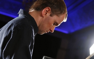 M01-Steven-Osborne.jpg M01-Steven-Osborne.jpg