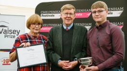 David Vaisey Prize 2017 awarded to Brean Library by Alan Bennett & Ann Robinson David Vaisey Prize 2017 awarded to Brean Library by Alan Bennett & Ann Robinson